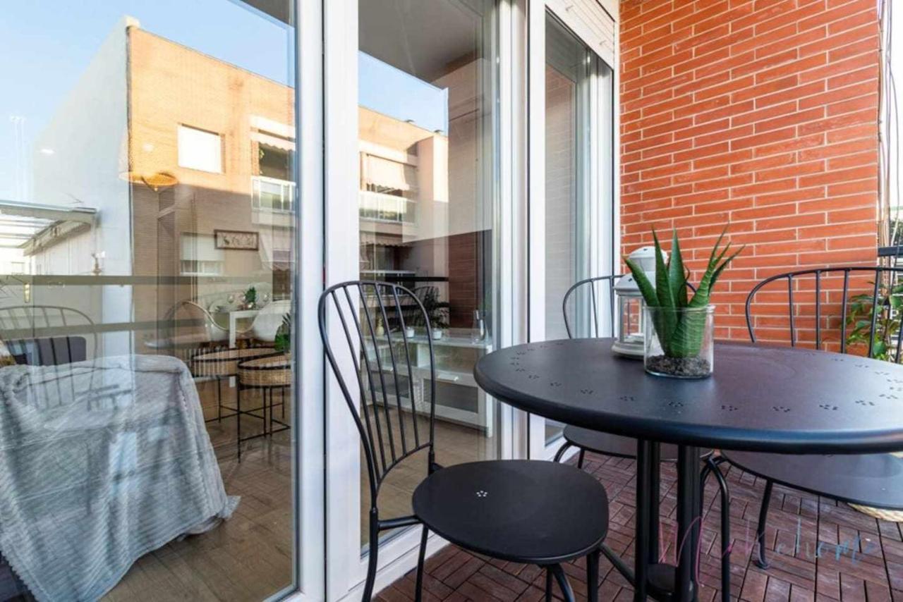2 Apartamento En Estadio Sevilla 6 Plazas 3 Hab Y Metro エクステリア 写真